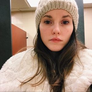 Meet your Posher, Devin